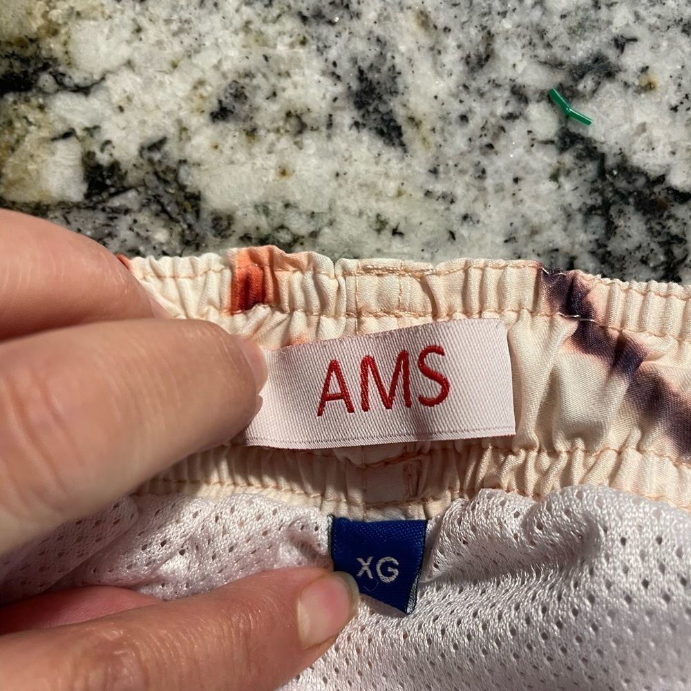 AMS AMSTERDAM swim trunks in peach floral - Picture 3 of 4